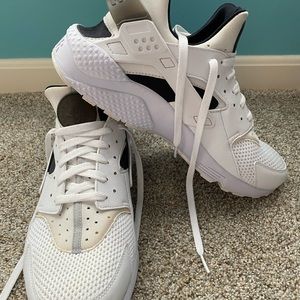 Men’s Nike Air Huarache White Size 13